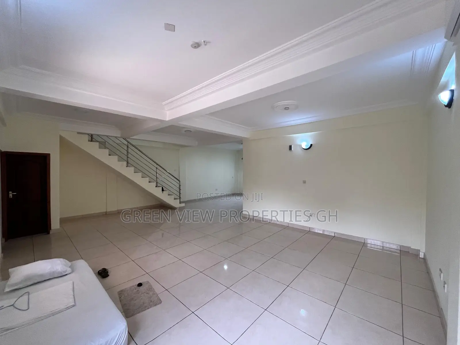 4bdrm Duplex in East Legon for rent