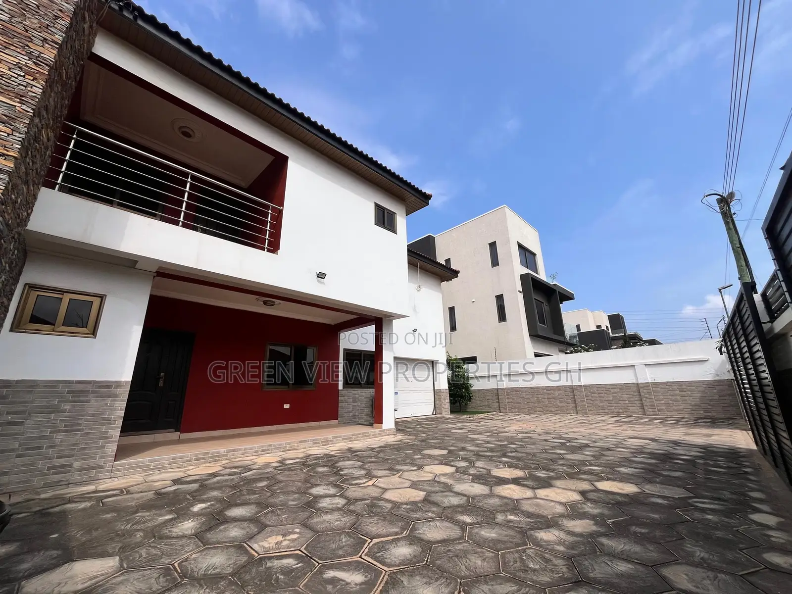 4bdrm Duplex in East Legon for rent