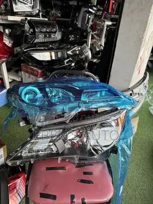 Toyota RAV4 2015 Model Headlights