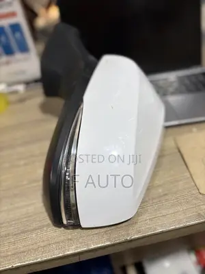 Toyota Highlander 2021,2022,2023 Driving Mirror Sensor With Light