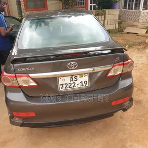Toyota Corolla 2013 Black
