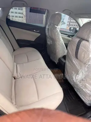 Honda Civic LX 4dr Sedan (2.0L 4cyl) 2016 White