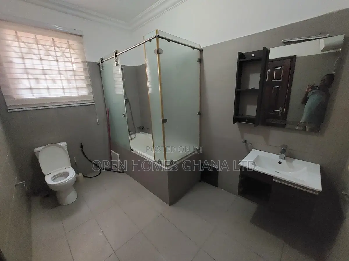 Furnished 3bdrm Apartment in US Embassy Area for rent