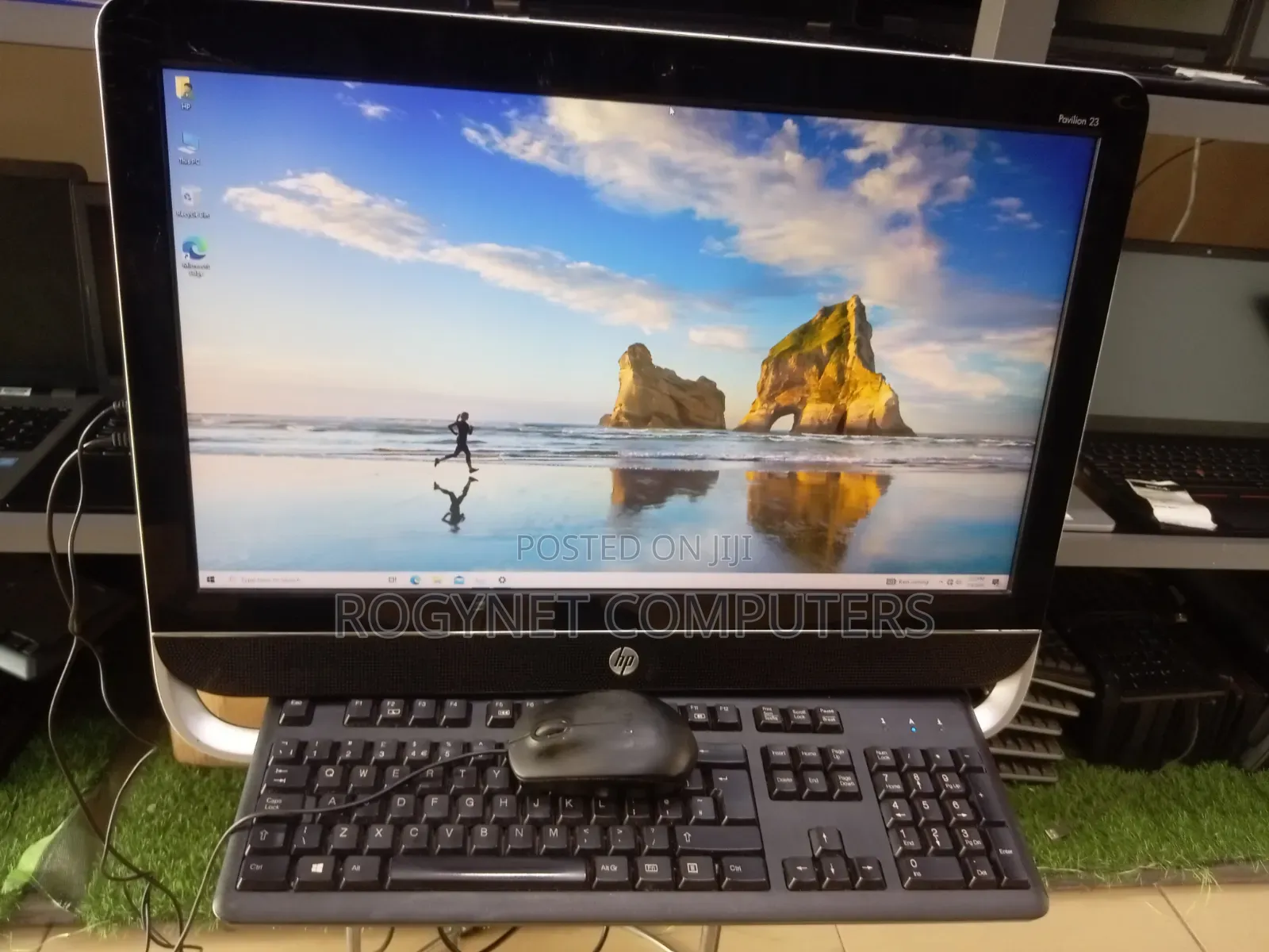 Desktop Computer HP Pavilion 24 4GB AMD A6 HDD 1T