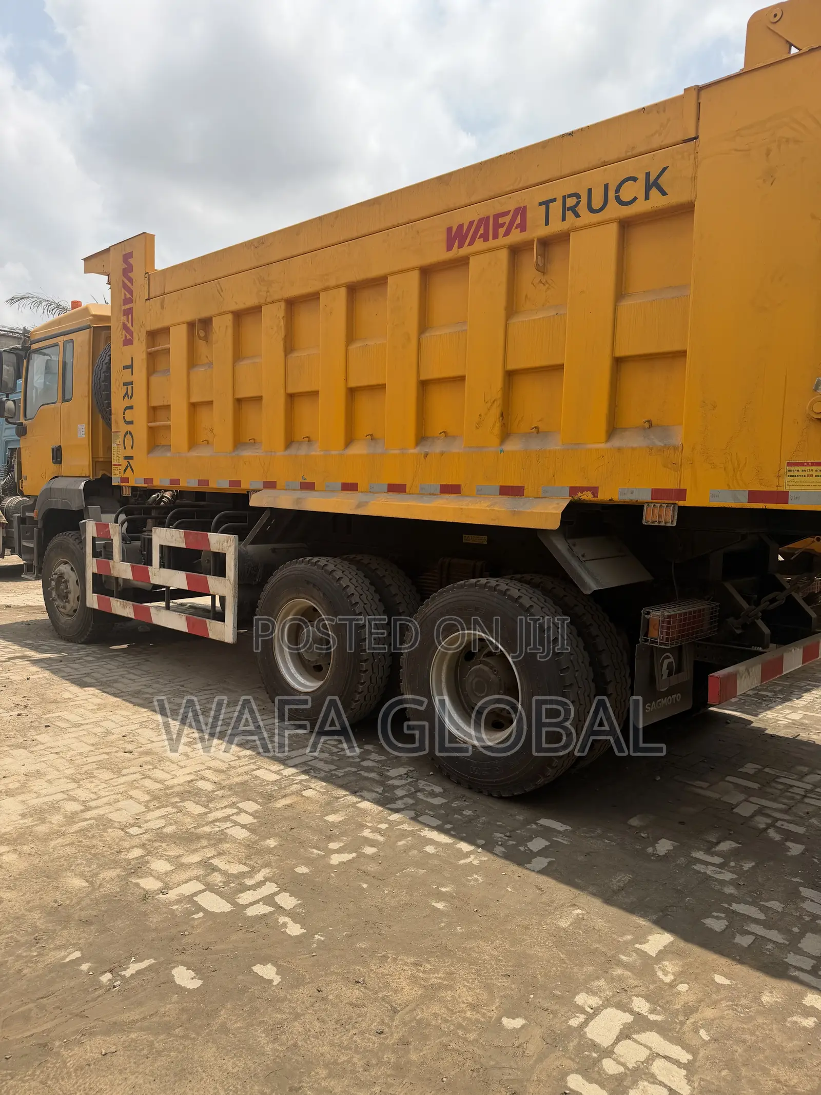 Tipper Truck