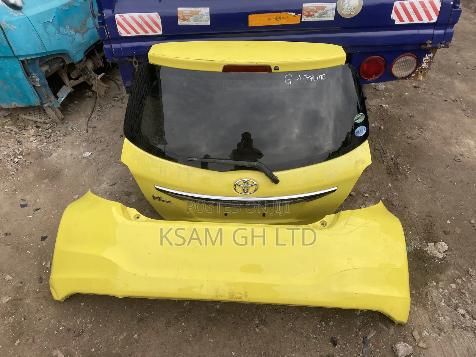 Toyota Vitz 2012 Back Boot