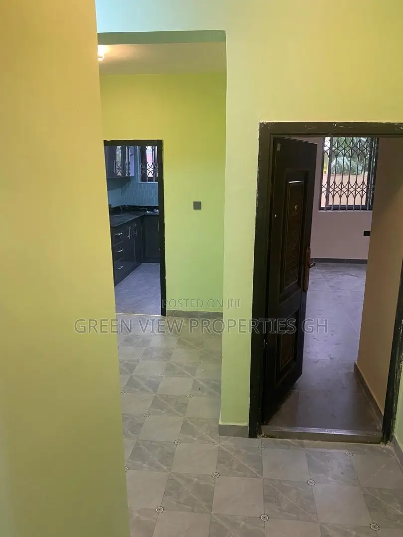 2bdrm Apartment in West Hills Mall Area for rent