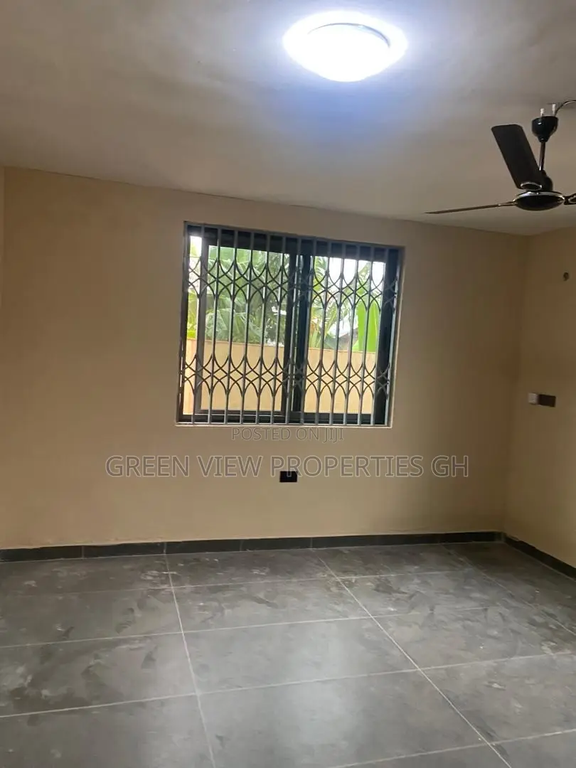 2bdrm Apartment in West Hills Mall Area for rent