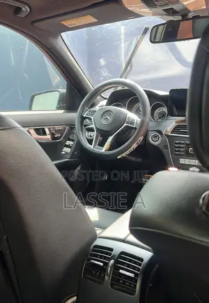 Mercedes-Benz C300 Sport 4Matic Sedan AWD (3.5L 6cyl 7A) 2013 Black