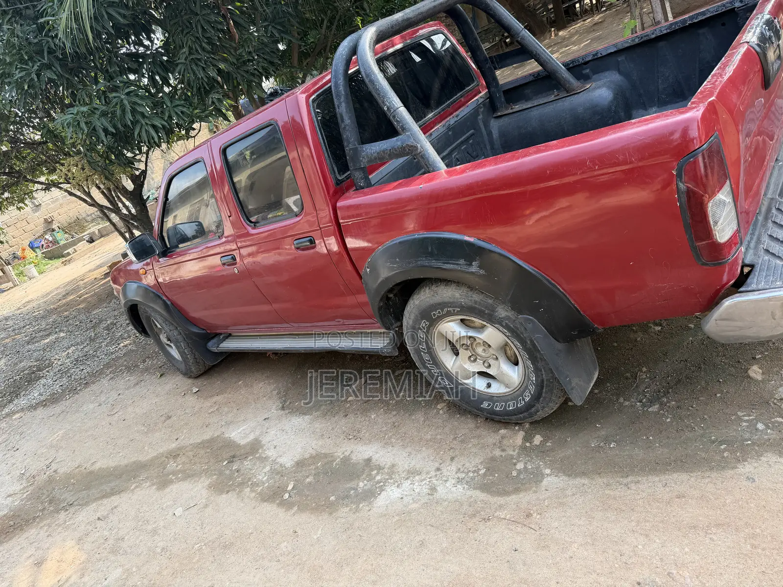 Nissan Navara 2009 Red