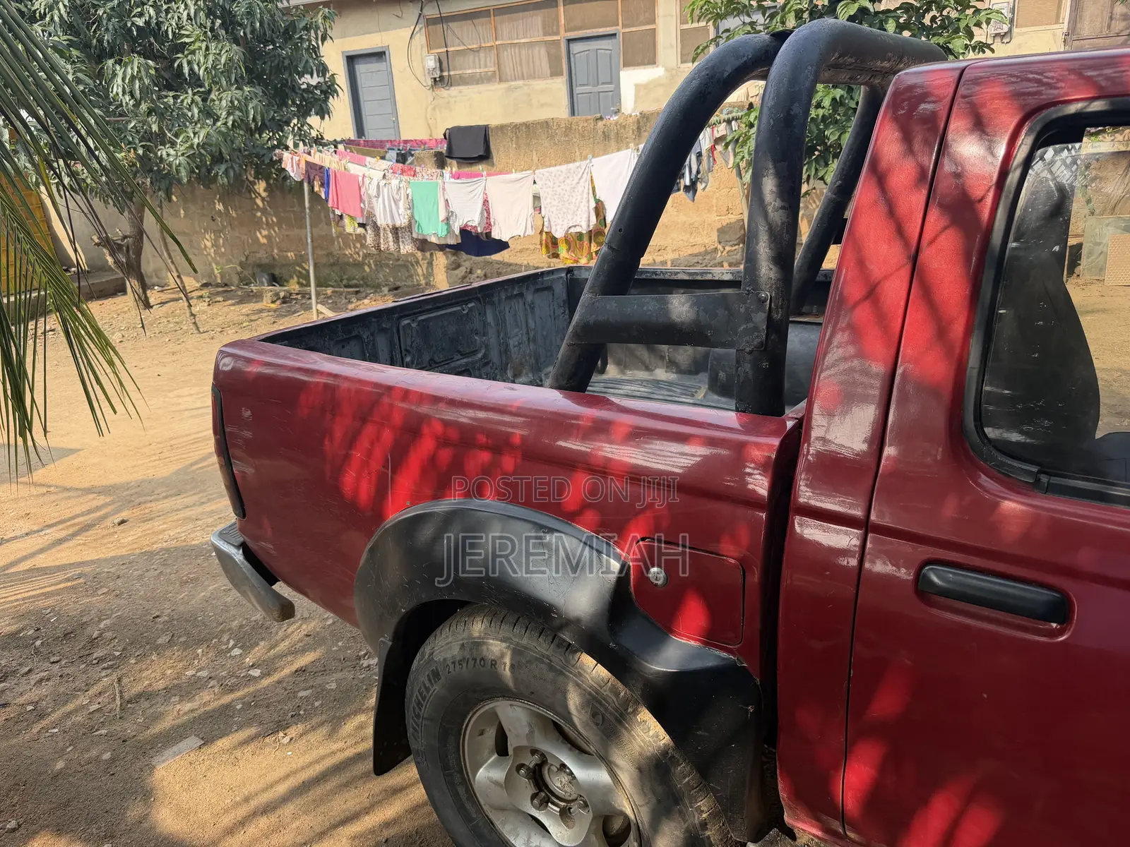 Nissan Navara 2009 Red