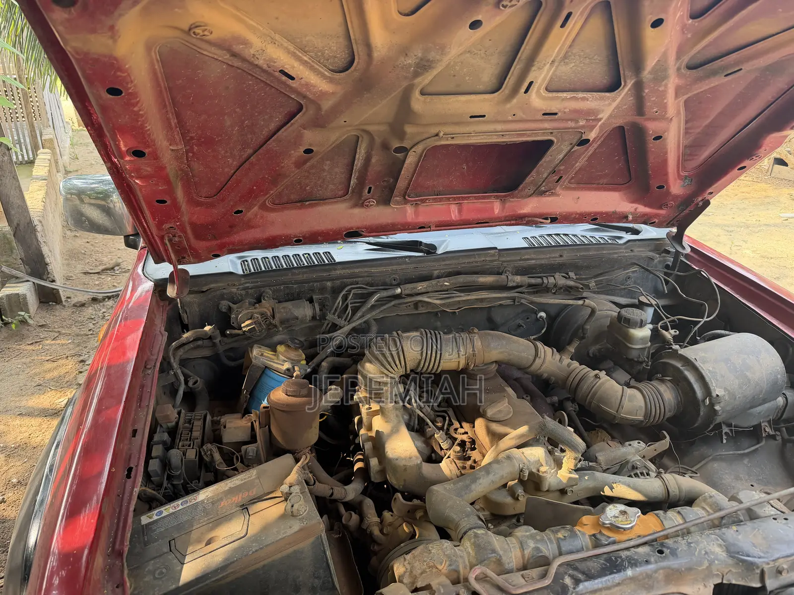 Nissan Navara 2009 Red