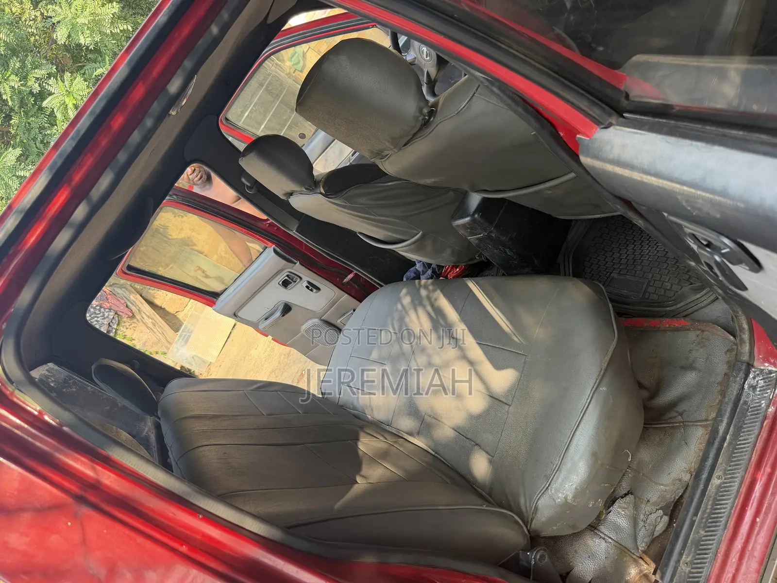 Nissan Navara 2009 Red