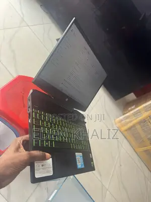 Laptop HP Pavilion 15 16GB Intel Core i5 HDD+SSD 1T