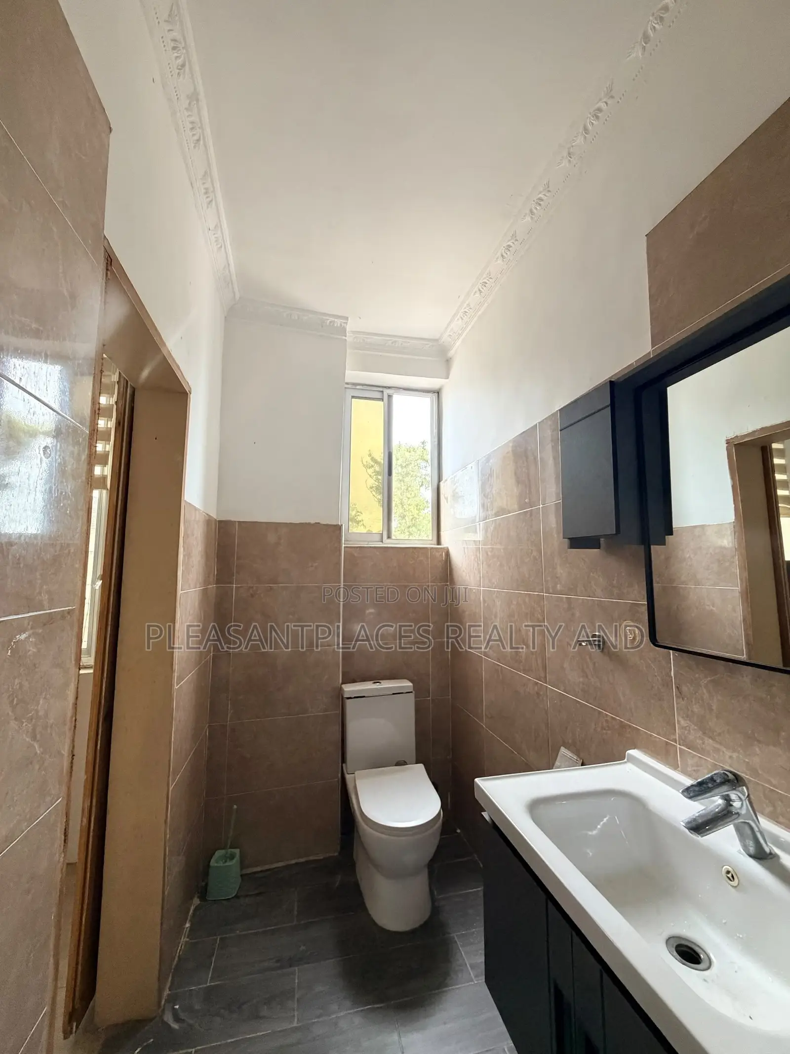 1bdrm Apartment in Pleasantplaces And, Adjiriganor for rent
