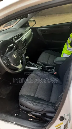 Toyota Corolla 2015 White