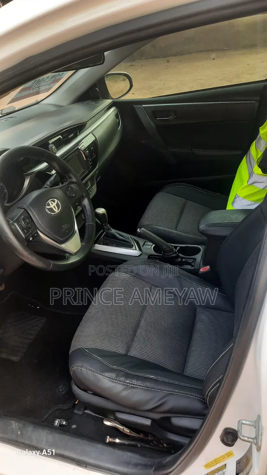 Toyota Corolla 2015 White