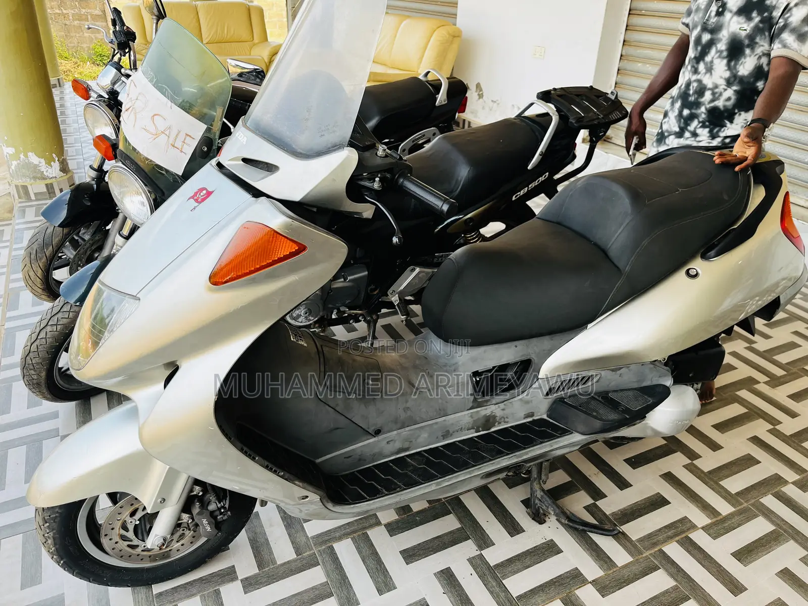 Honda 2002 Silver