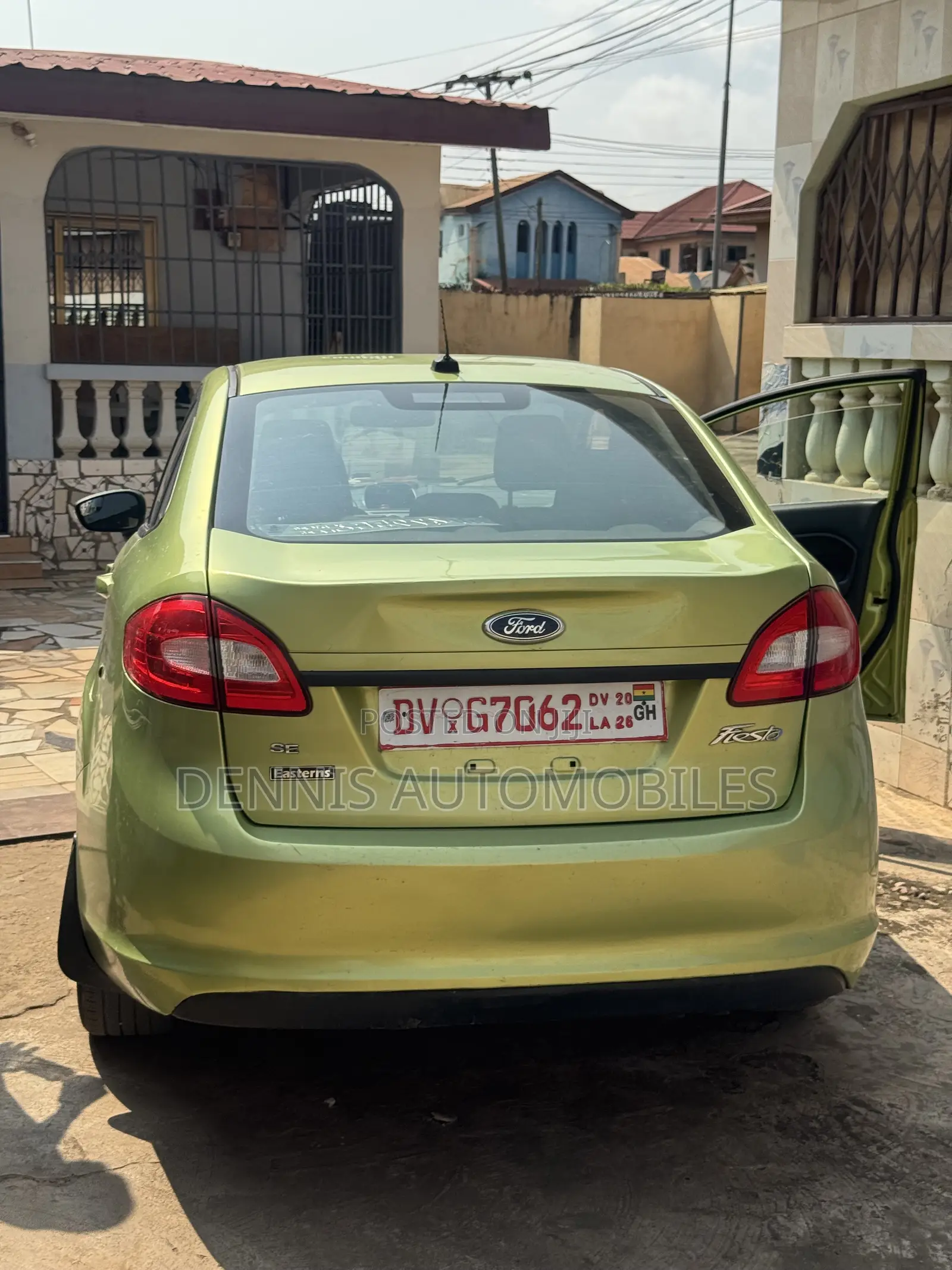 Ford Fiesta SE Sedan 2012 Green