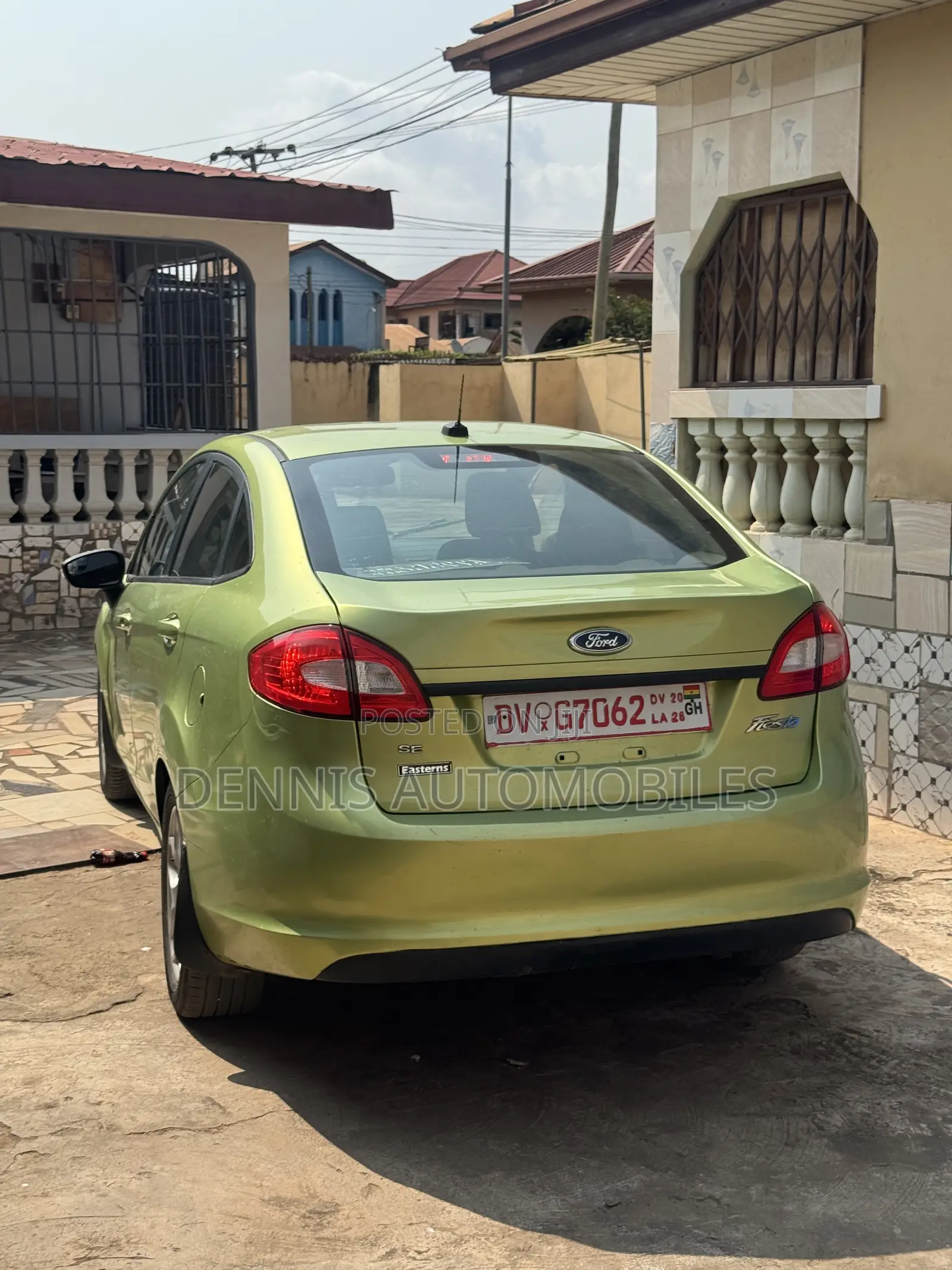 Ford Fiesta SE Sedan 2012 Green