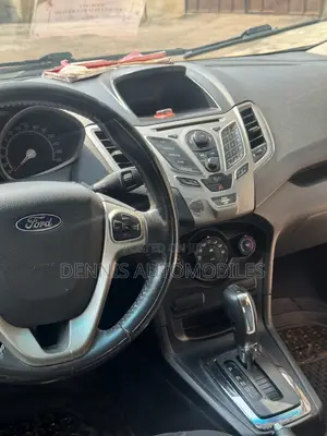 Ford Fiesta SE Sedan 2012 Green