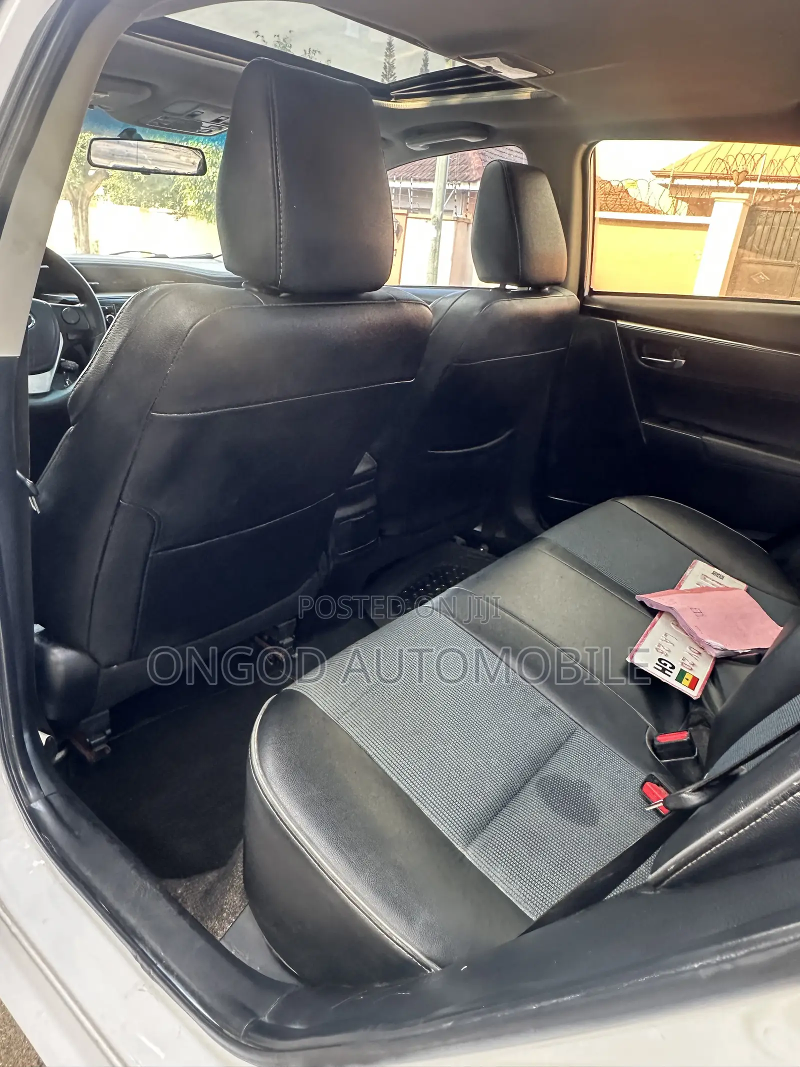 Toyota Corolla S 4dr Sedan (1.8L 4cyl CVT) 2015 White
