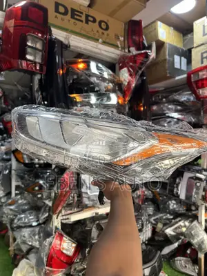 Ford Transit Connect 2020 Headlamp