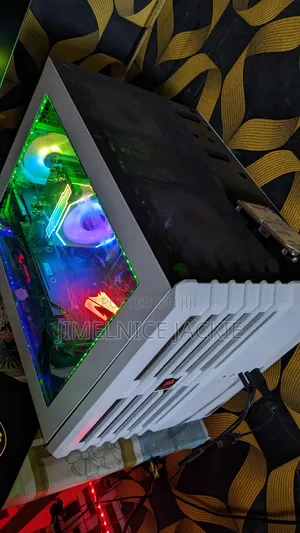 Desktop Computer Asus 20GB Intel Core i7 HDD+SSD 512GB