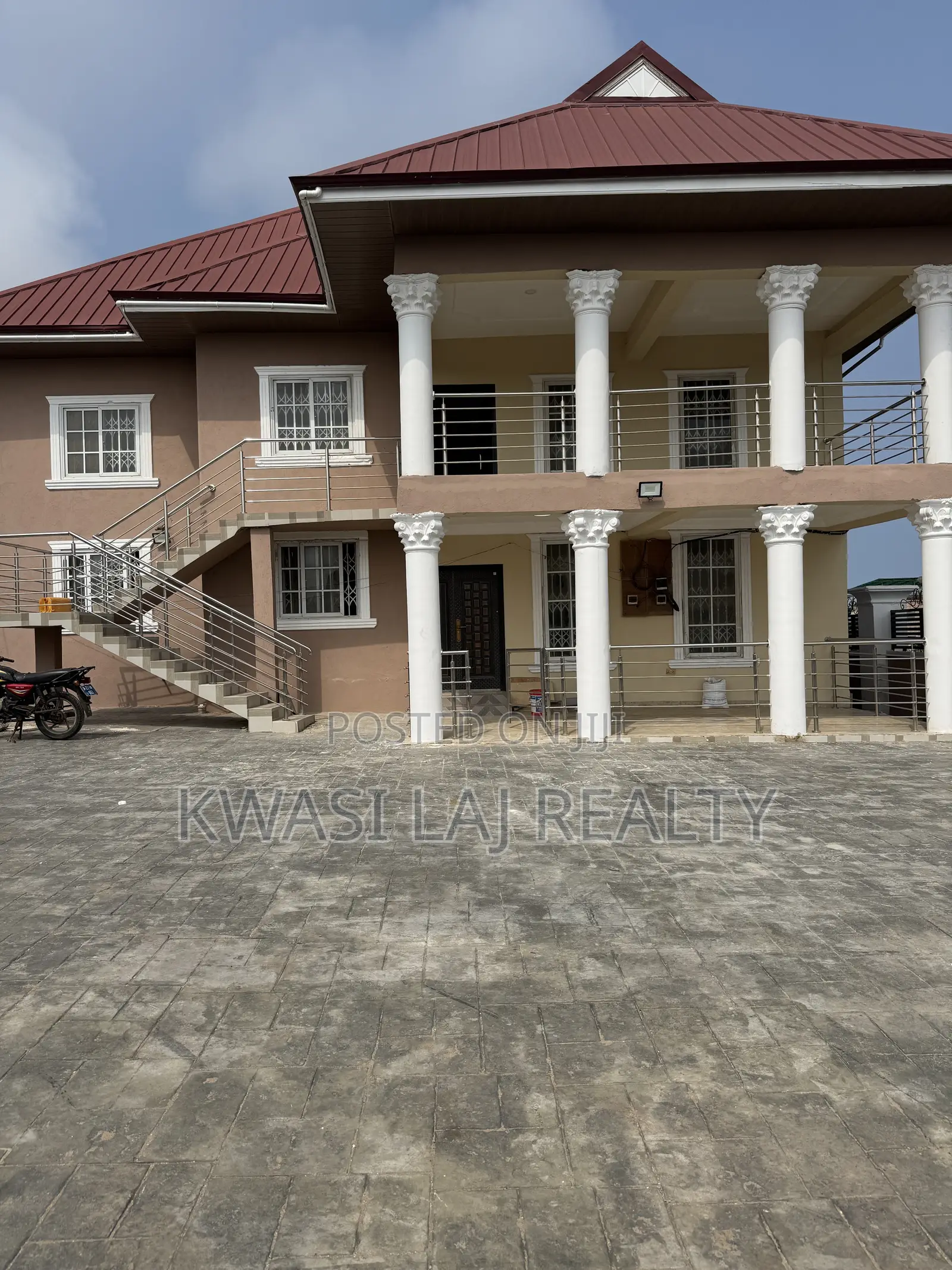 2bdrm Apartment in Redtop, Weija for rent