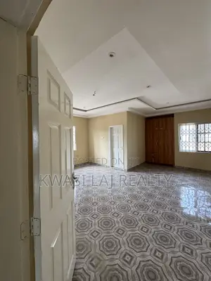 2bdrm Apartment in Redtop, Weija for rent