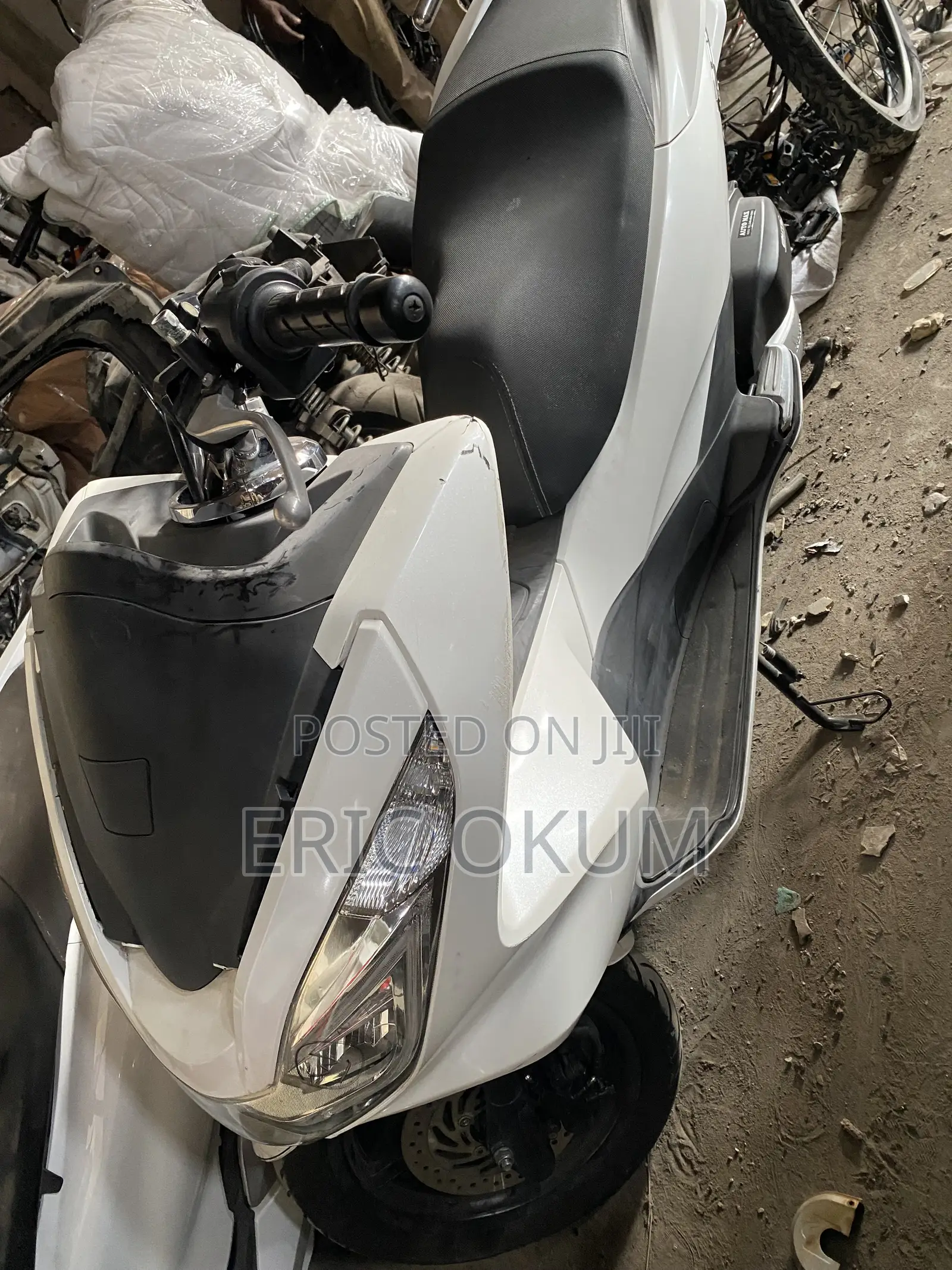 Honda 2022 White