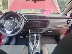 Toyota Corolla 2018 Red