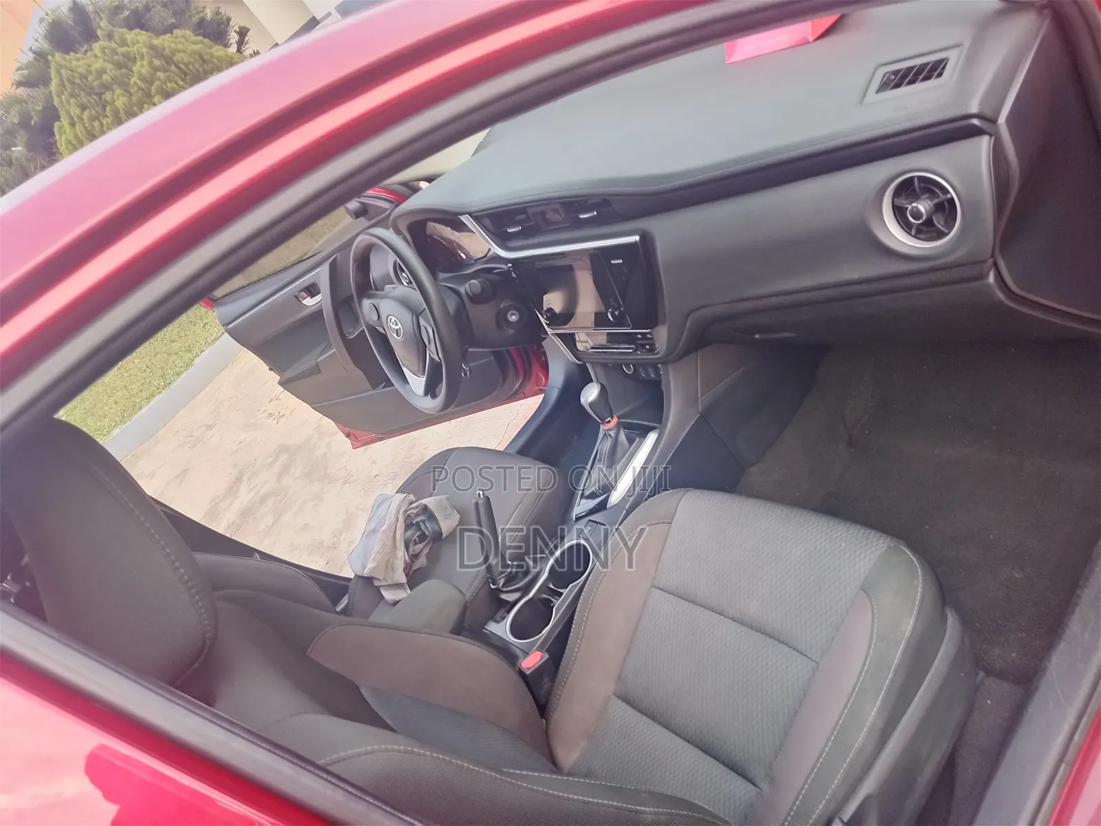 Toyota Corolla 2018 Red
