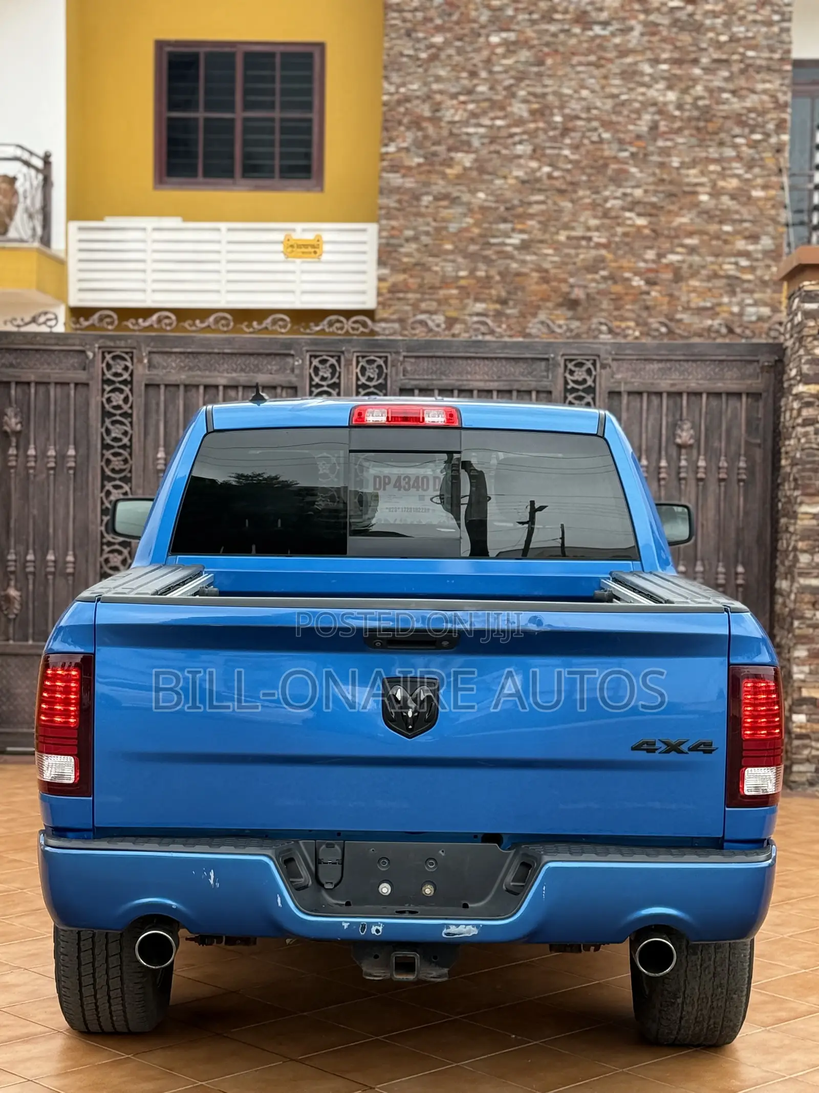 Dodge RAM 1500 5.7 Petrol RWD 2018 Blue