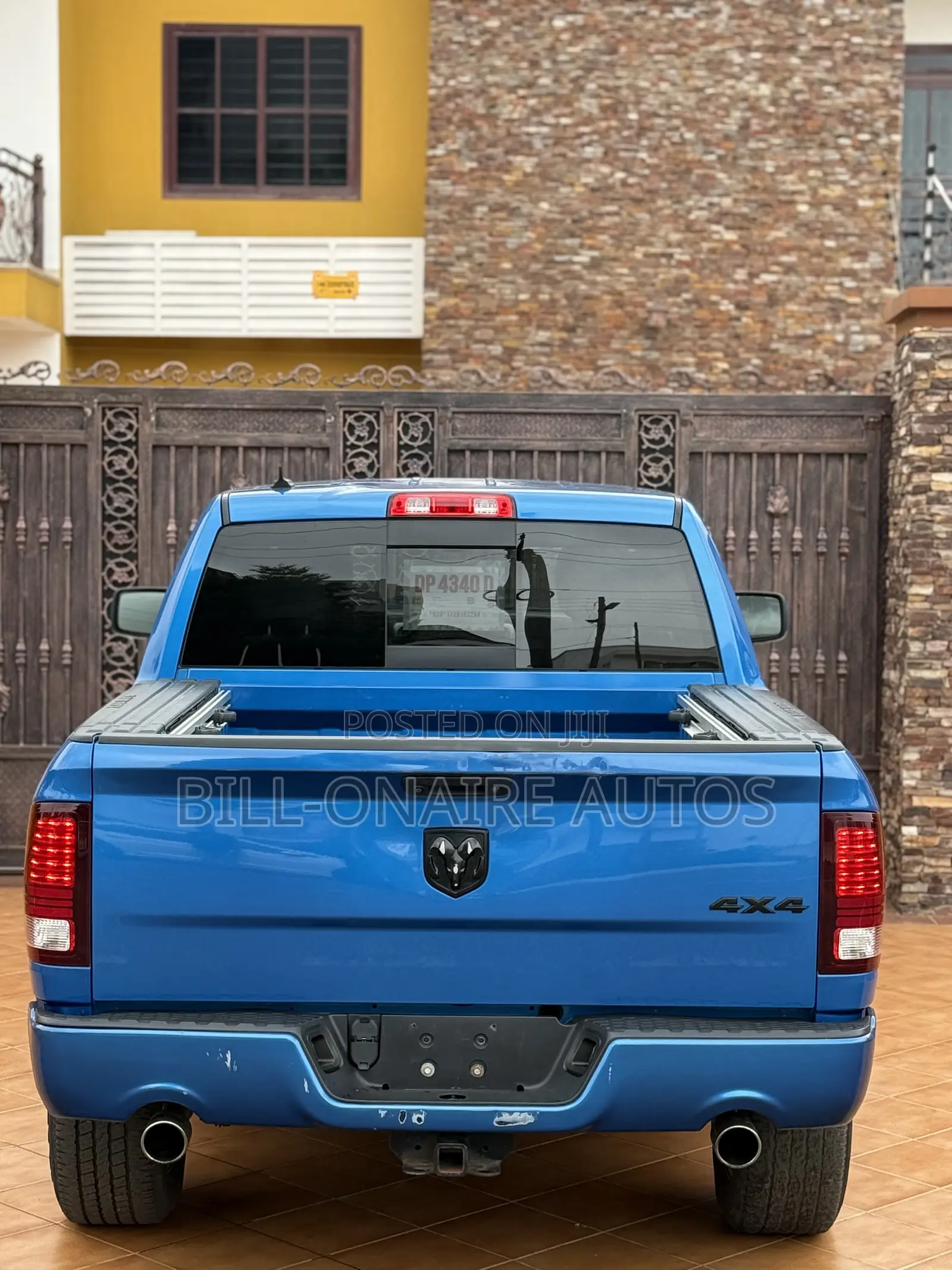 Dodge RAM 1500 5.7 Petrol RWD 2018 Blue