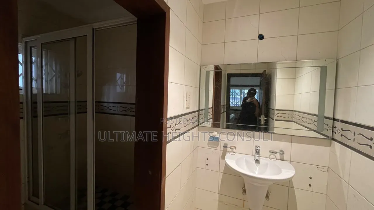 2bdrm House in Oyarifa for sale