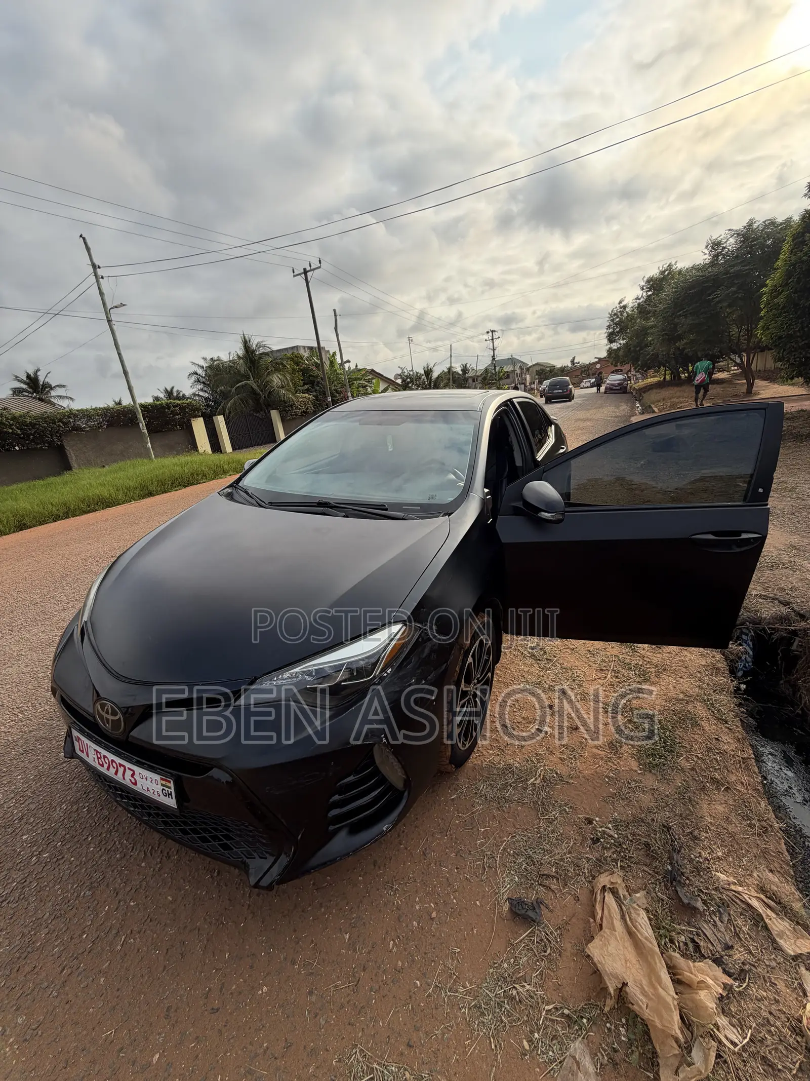 Toyota Corolla S 4dr Sedan (1.8L 4cyl CVT) 2015 Matt Black