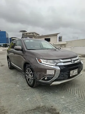 Mitsubishi Outlander 2017 Gray