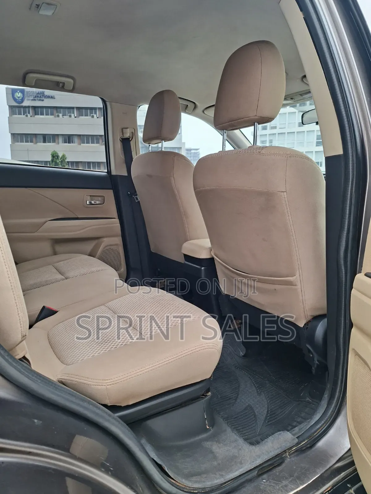Mitsubishi Outlander 2017 Gray
