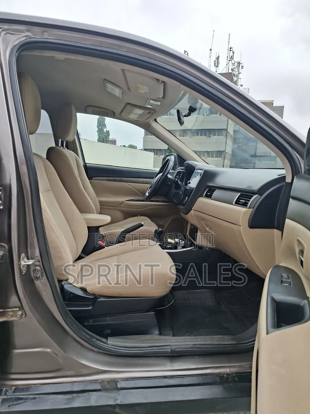 Mitsubishi Outlander 2017 Gray