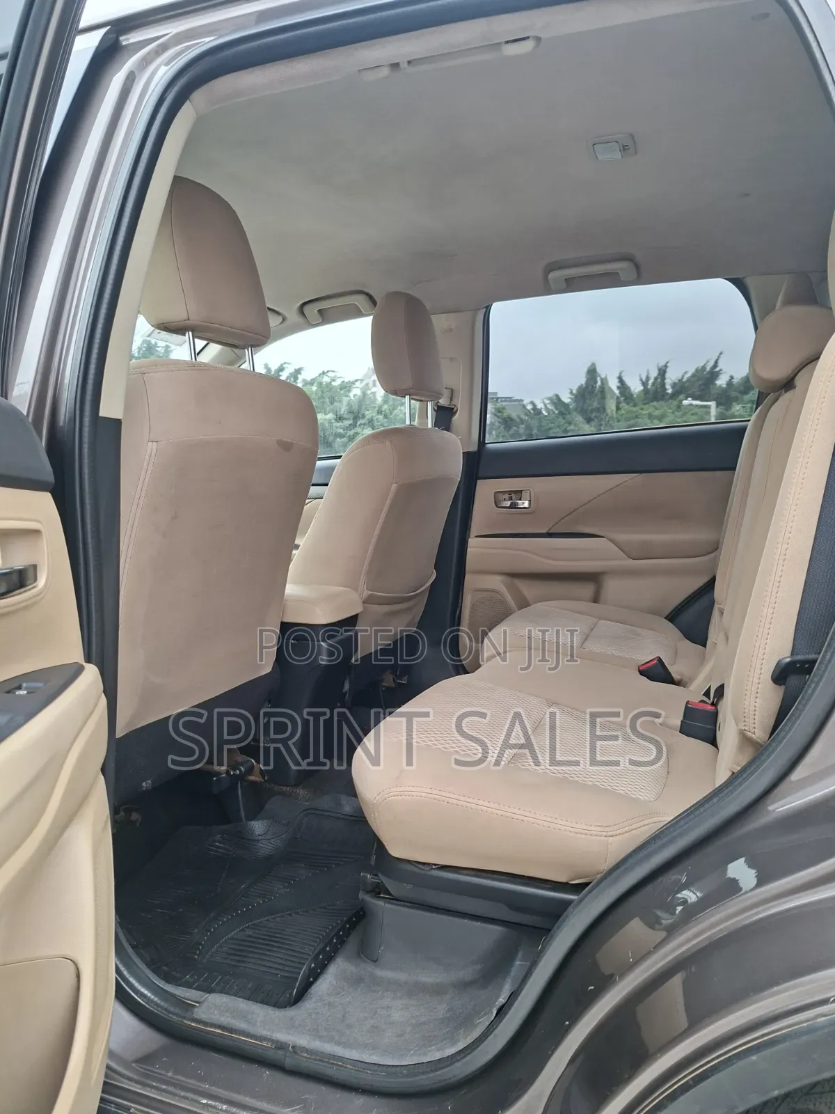 Mitsubishi Outlander 2017 Gray