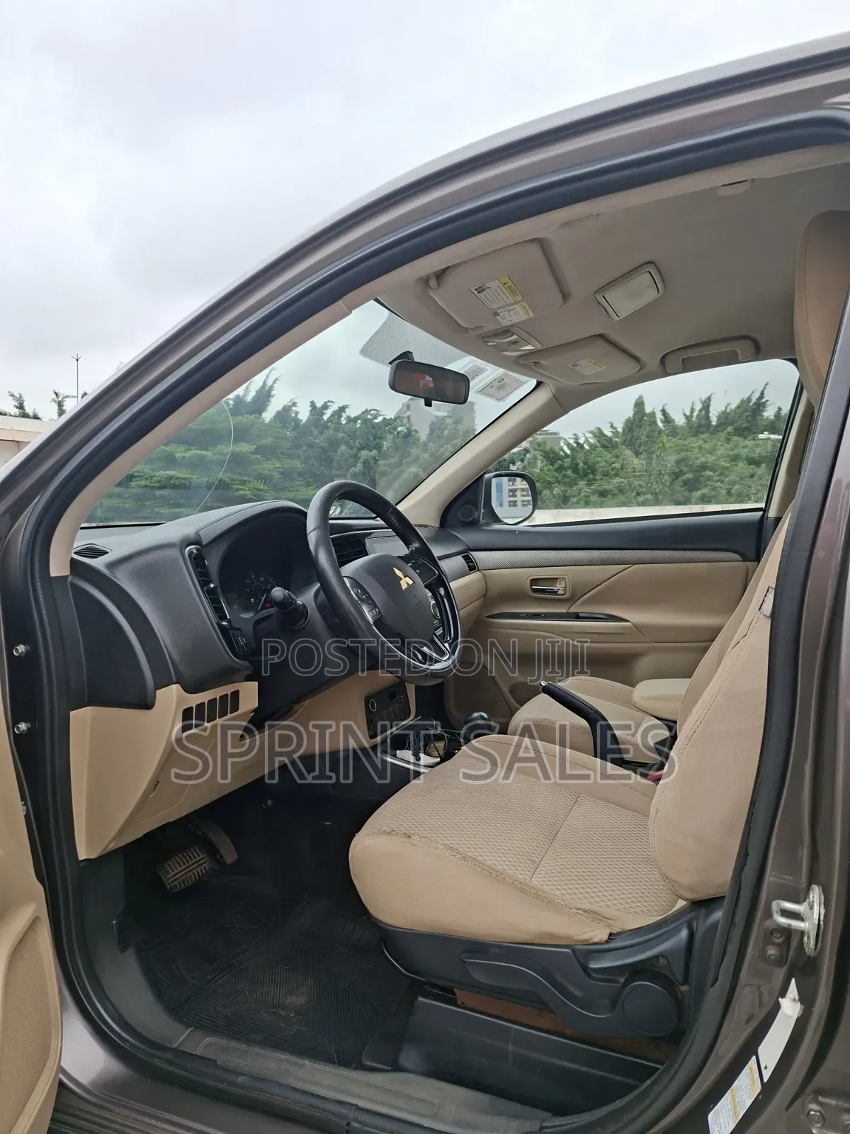 Mitsubishi Outlander 2017 Gray
