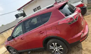 Toyota RAV4 2016 Red
