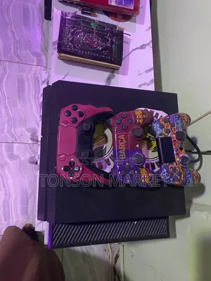 PS4 With 3 Controllers 12 Games
