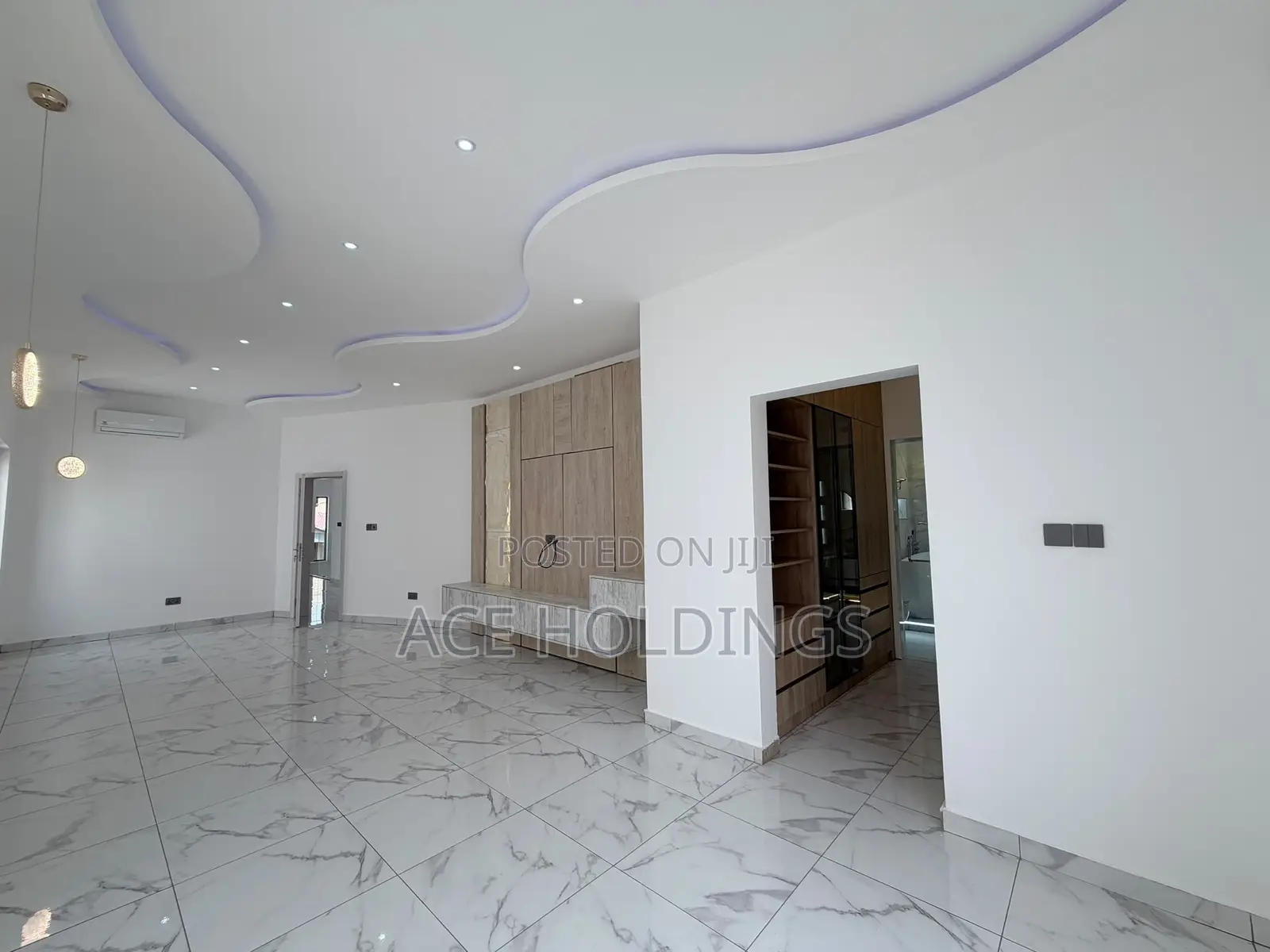 4bdrm Mansion in Nanakrom, School Junction for sale