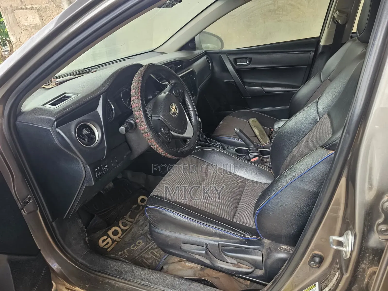 Toyota Corolla 2017 Gray