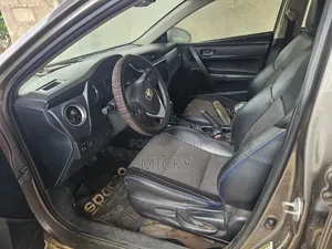 Toyota Corolla 2017 Gray