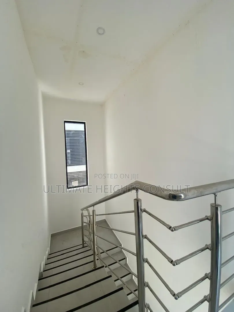 2bdrm Apartment in Cantonments, US Embassy Area for rent