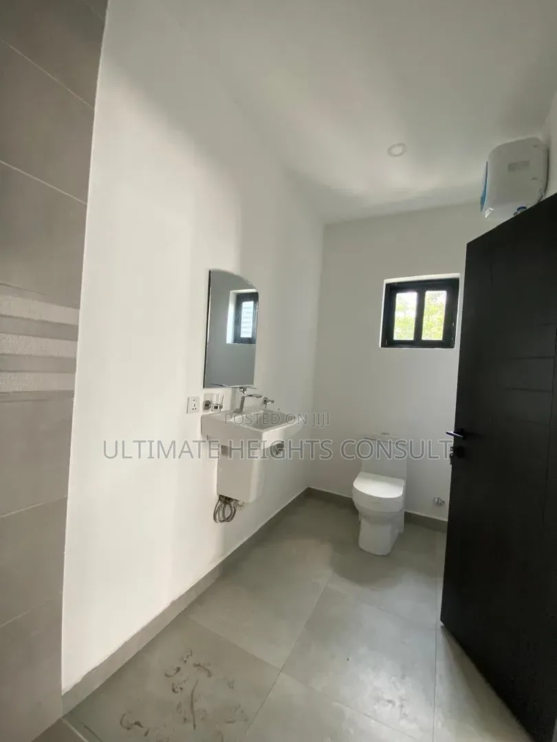 2bdrm Apartment in Cantonments, US Embassy Area for rent