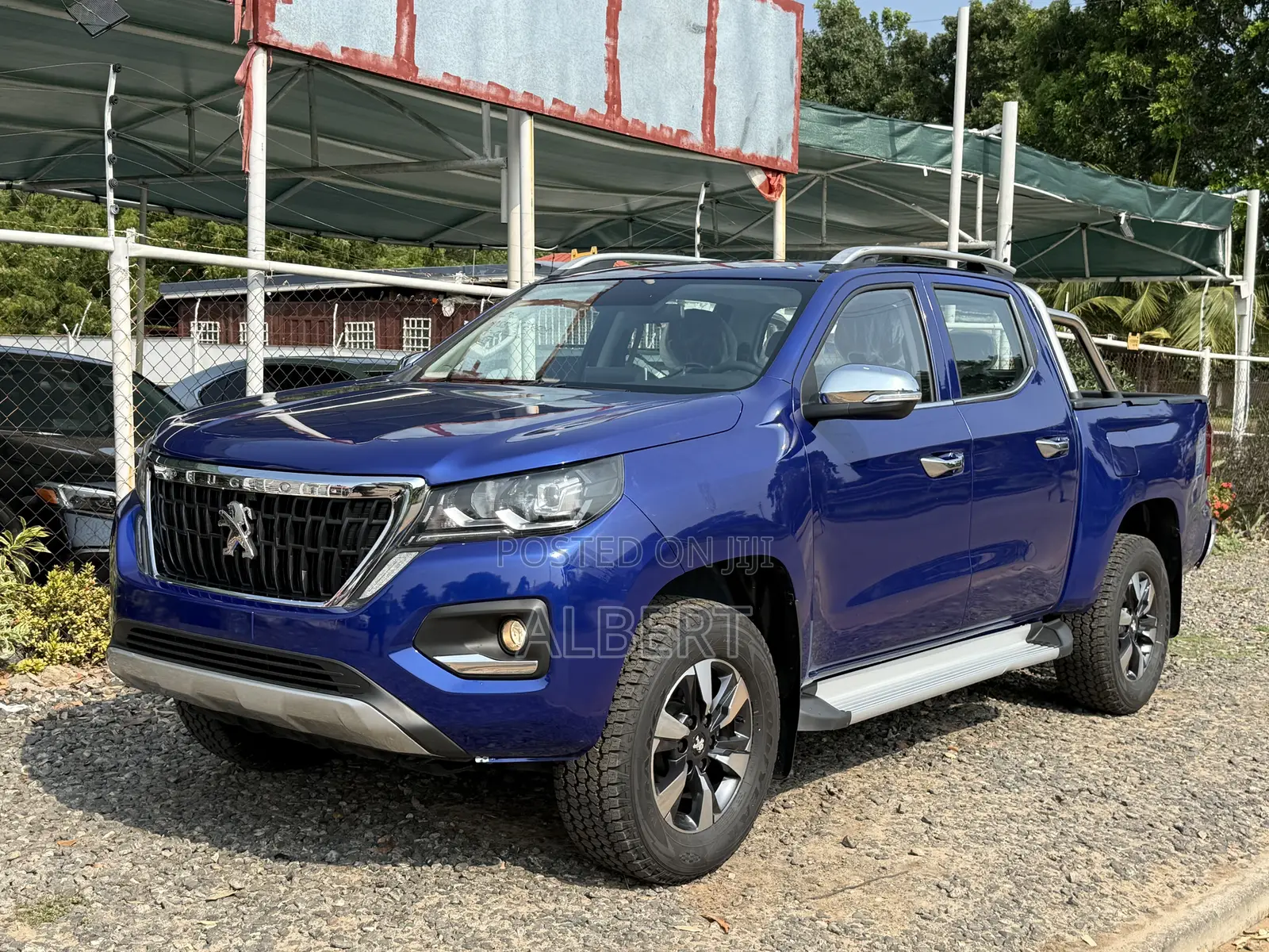 Peugeot Landtrek 2.4 Petrol Single Cab AWD 2023 Blue